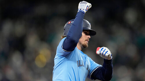 '홈런만 5방' 토론토, 시애틀 꺾고 ALCS 1승 2패 반격