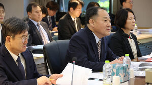 헌재 사무처장 "위헌정당 해산 심판 신중해야&hellip;최후 수단"