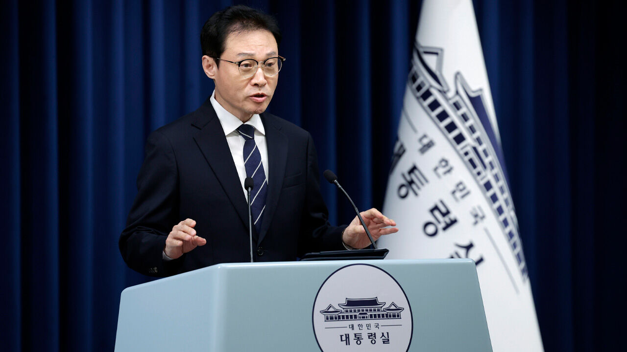 이 대통령 "동남아 대상 '불법 구인광고' 긴급 삭제하라" 지시