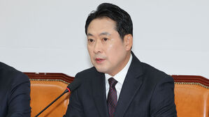 장동혁, 서울구치소에서 윤 면회…민주 "헌법 유린 망령 불러내"