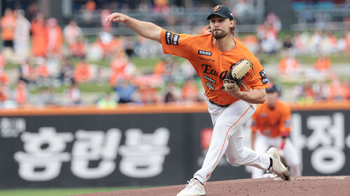 프로야구 플레이오프 2차전도 매진…PS 누적 관중 17만 명