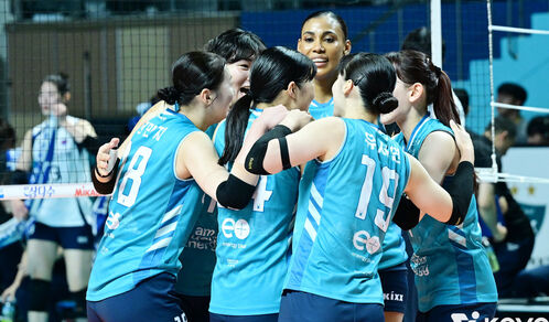 GS칼텍스, 시즌 첫 경기서 '우승 후보' IBK에 승리