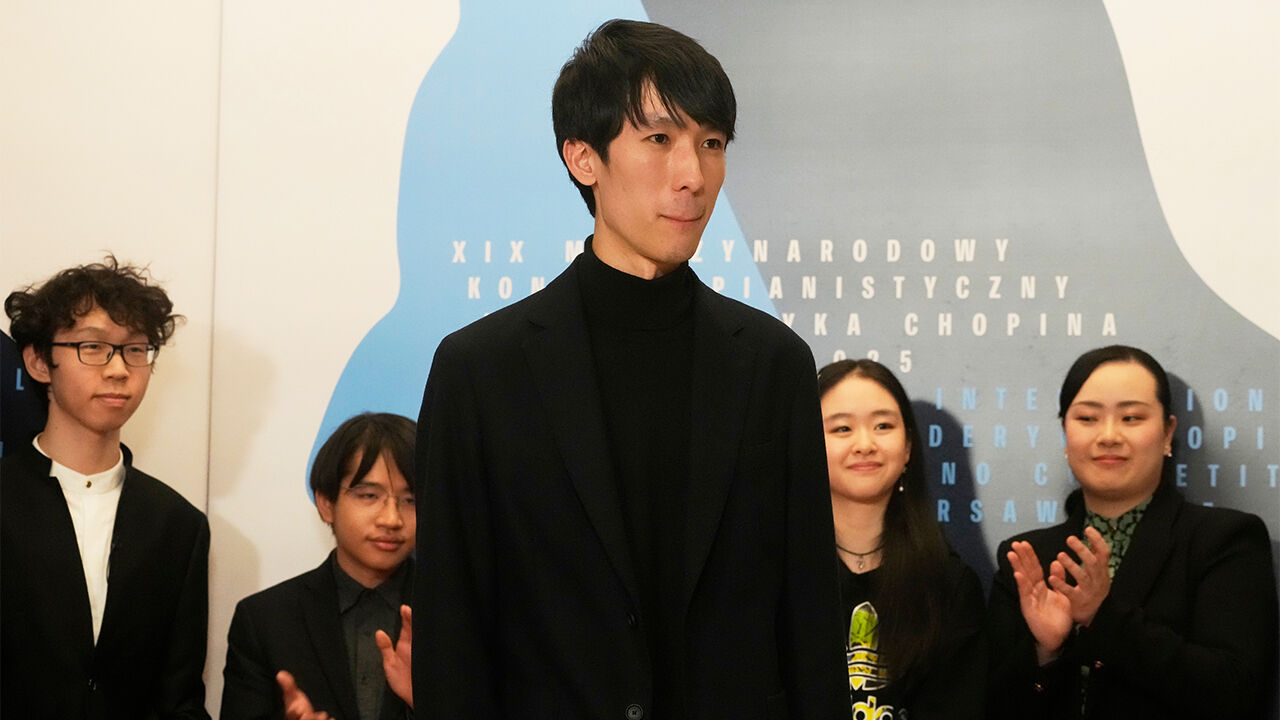 쇼팽 콩쿠르 '재수생' 에릭 루 우승…2015년 4위, 10년 만에 재도전