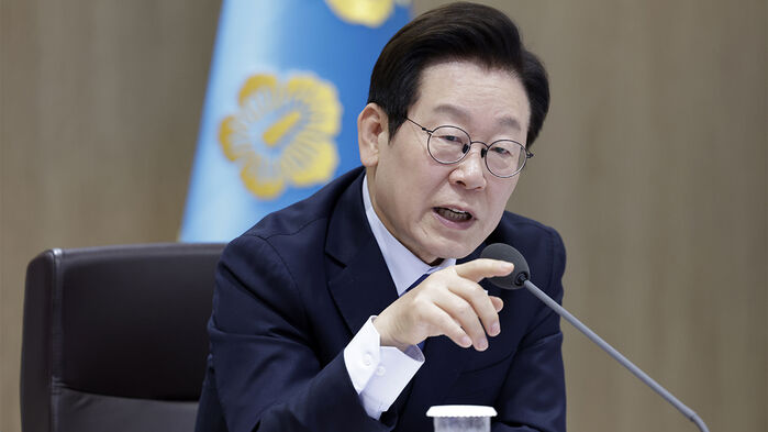 이 대통령 "보이스피싱 오래된 문제…강경한 대책 만들어야"