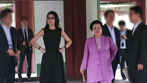 김건희, 경회루도 방문…휴관일에 이배용과 동행