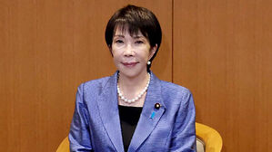 '여자 아베' 다카이치, 일본 첫 여성 총리 선출