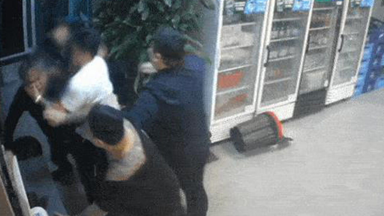 "시끄럽다" 지적에 술집서 패싸움한 조폭…2심서 감형
