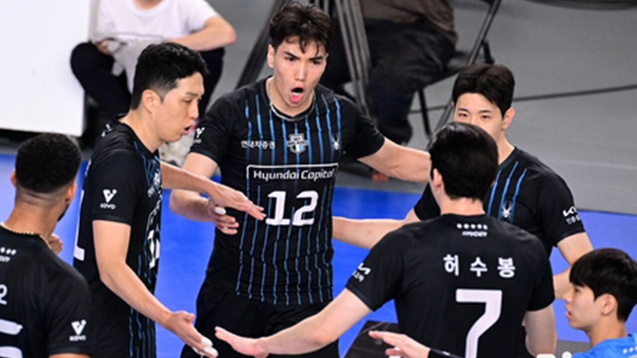 '레오 25점' 현대캐피탈, 개막전서 KB손보에 혈투 끝 3대 2 승리