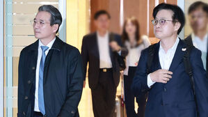 [단독] 사흘 만에 재출국…'수익 배분' 문제가 쟁점