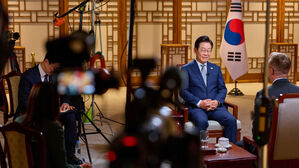 이 대통령, CNN과 인터뷰&hellip;"북미 만난다면 환영&middot;적극 지원"