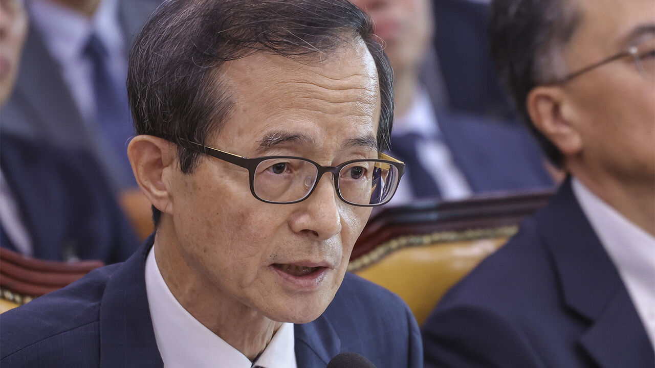 손태락 한국부동산원 원장이 23일 서울 여의도 국회 국토교통위원회에서 열린 2025년도 국토위 산하 기관에 대한 국정감사에서 의원 질의에 답하고 있다.