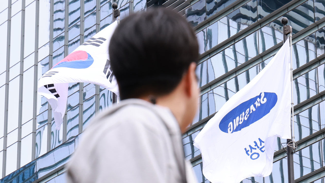 이재용 '취임 3주년' 삼성전자, 사상 첫 주가 10만 원 돌파