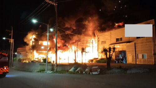 김포 가구 공장 화재로 한때 대응 1단계…인명피해 없어