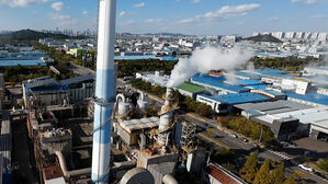 [단독] '위험천만' 굴뚝 위 작업자들…대안 나왔다