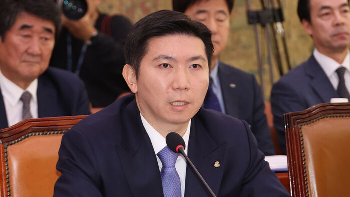 유승민 대한체육회장 "불법 리베이트 혐의 사실로 확인되면 사퇴"
