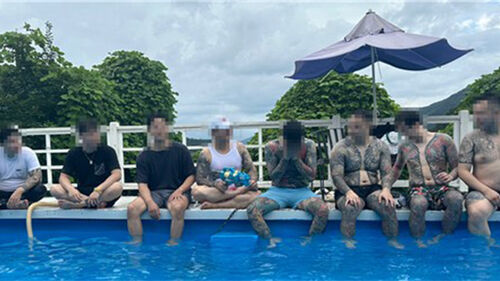 모니터엔 '명령 복종'…돈 챙긴 간부는 필리핀으로 튀었다