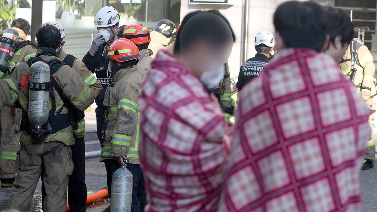 "비상구에 연기 가득"…창원 오피스텔 전기차 화재에 가슴 '철렁'