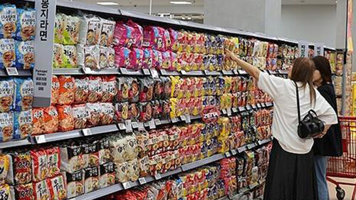 소비쿠폰 풀린 9월 유통업체 매출 7.7%↑…대형마트 '고전'