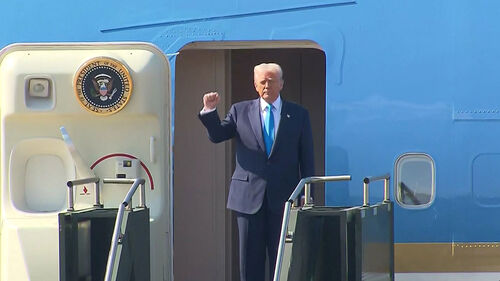 트럼프 경주 도착, 방한 일정 돌입…마린원·더비스트 동원