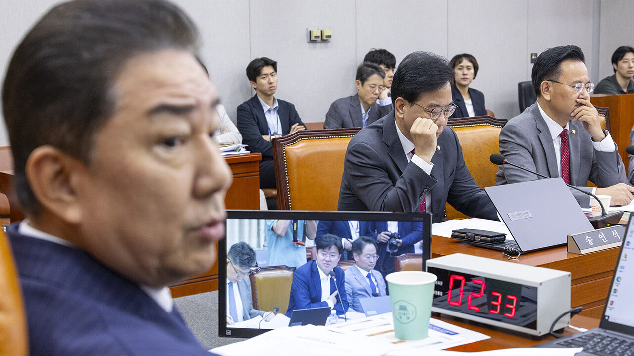 김현지 국감 증인 채택 불발…"의혹 규명"·"정쟁 목적" 설전