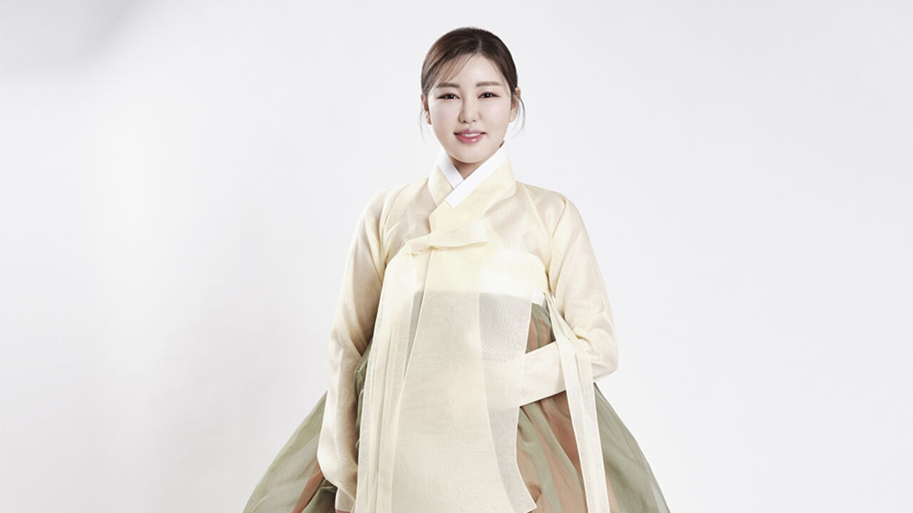 송가인 '가인이어라' 중등 음악 교과서 수록…"트로트 최초"