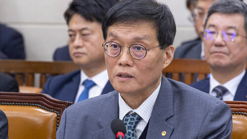 한은 총재 "사무실 수요 감소…주택으로 바꿔서 공급 늘려야"