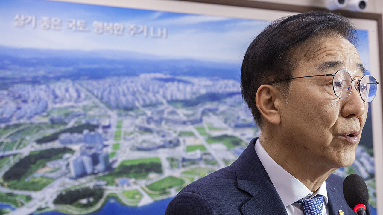 김윤덕 국토부 장관 "주택공급본부 신설 추진"