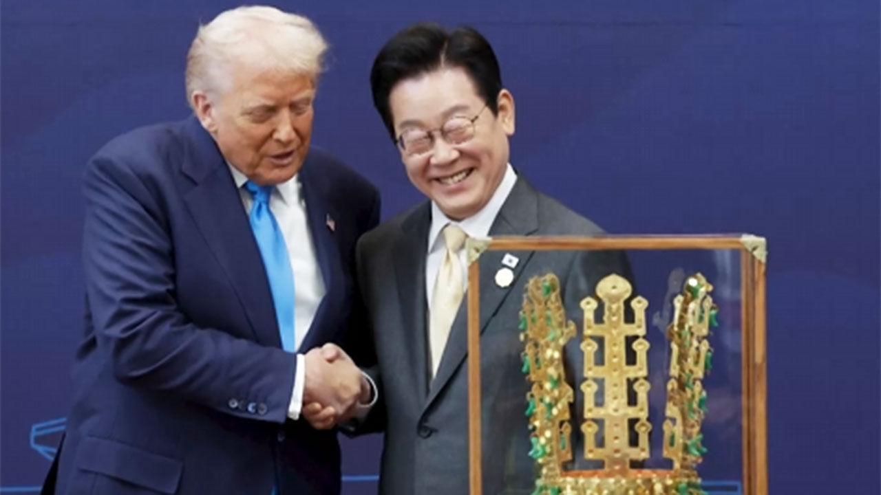 최고훈장에 금관까지…'미국산 갈비' 등 연이은 오·만찬