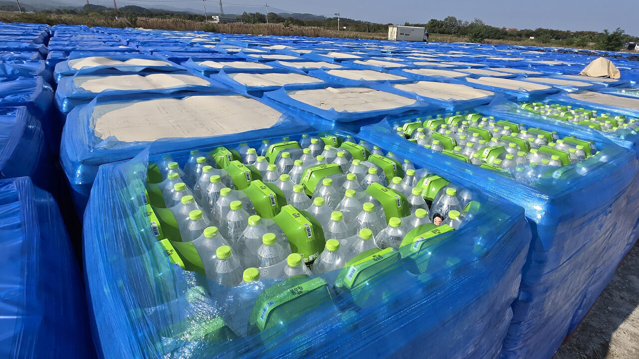 "106만 병 그대로 방치"…'최악 가뭄' 강릉에 쌓여 '논란'