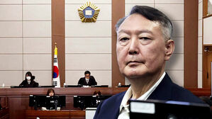 윤, 넉 달 만에 내란 재판 출석…추경호, 특검 조사