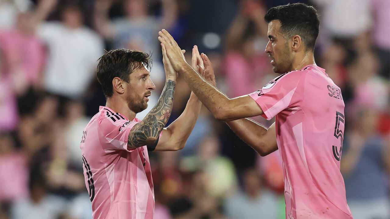 리오넬 메시와 세르히오 부스케츠