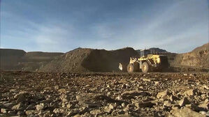 "중국, 미군 관련 기업에는 희토류 수출 통제 검토"