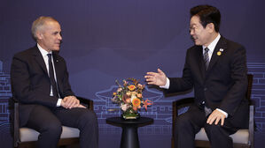 이 대통령, 캐나다 총리에 잠수함 사업 관련 "한국 적극적 기여 희망"