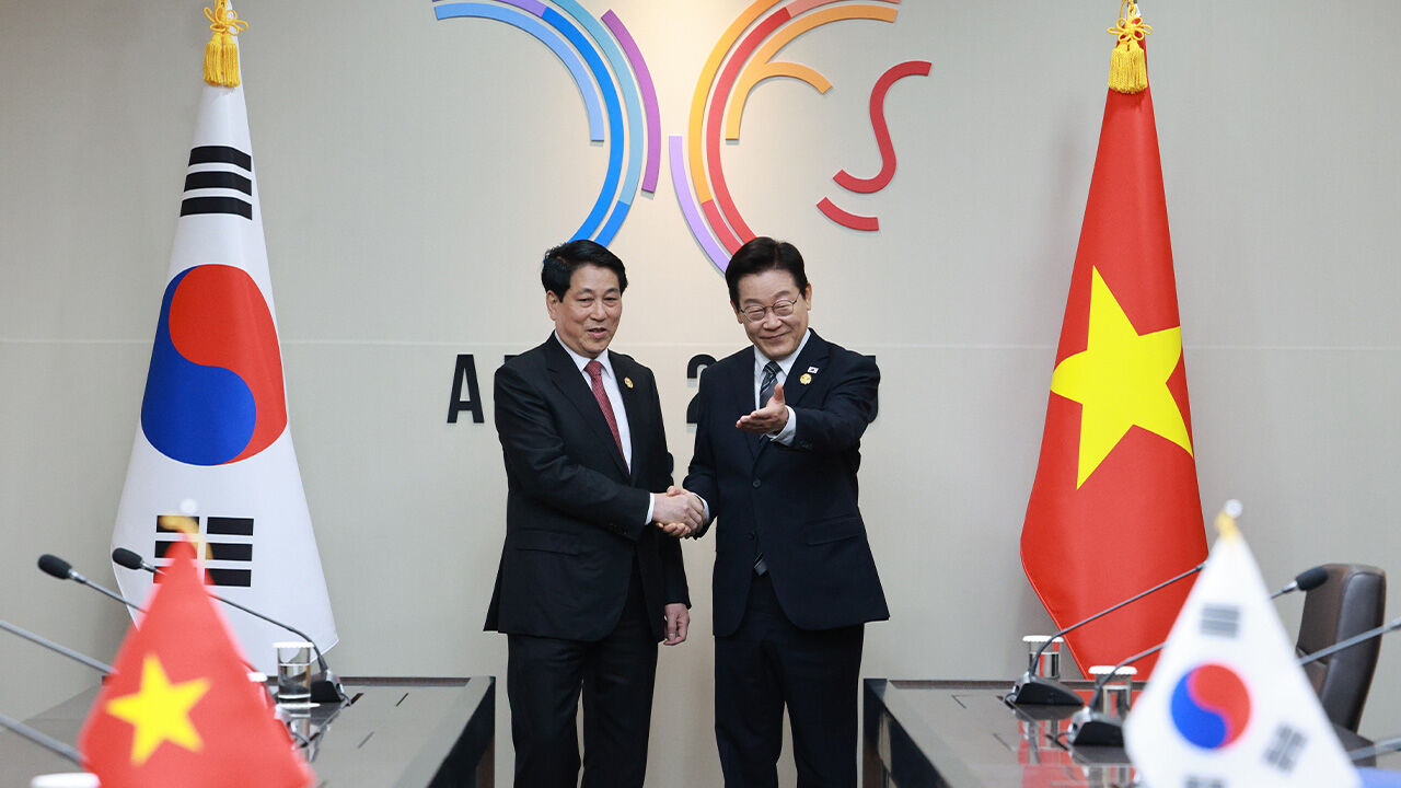 이 대통령 "베트남 위대한 국가"…베트남 주석 "한국, 새로운 기적"