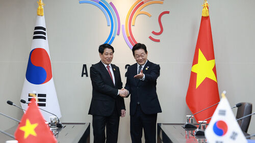 이 대통령 "베트남 위대한 국가"…베트남 주석 "한국, 새로운 기적"