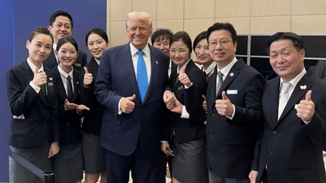 트럼프, 경주 힐튼호텔서 치즈버거 먹고 온천수 샤워 '엄지 척'