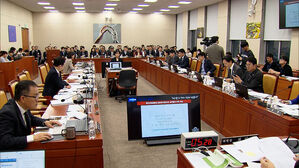 국감 사실상 마무리…최민희 '축의금 논란' 사과