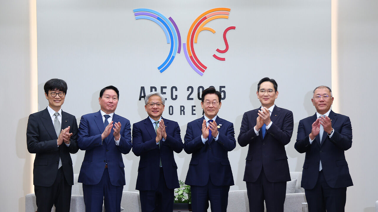 엔비디아, 한국에 GPU 26만 장 푼다…삼성·SK·현대와 'AI 동맹'