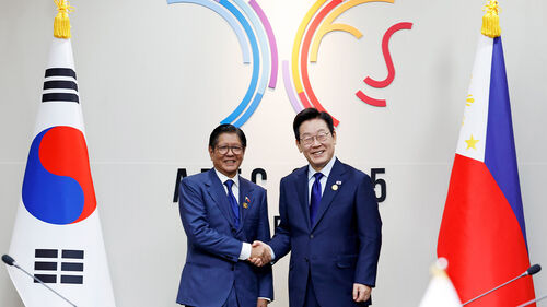 이 대통령, 필리핀 대통령과 회담…"기여·헌신·희생 잊지 않을 것"