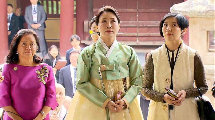 김혜경 여사 '한복 외교'…환영 만찬엔 비빔밥