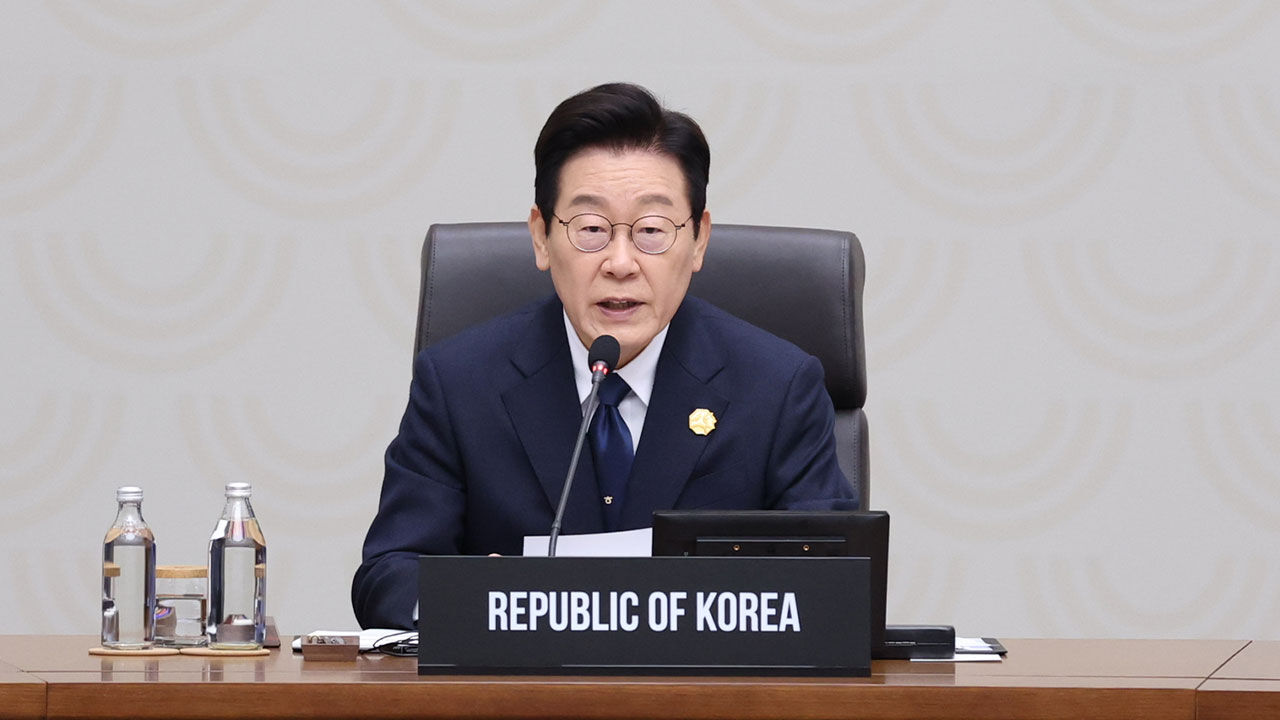 [속보] 이 대통령 "AI이니셔티브 채택…APEC 사상 첫 인공지능 공동비전"