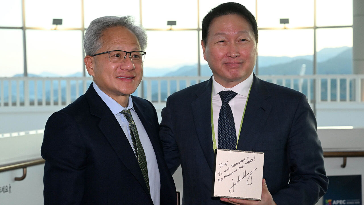 최태원 "엔비디아와 협력은 중요한 도약…전 세계에 영향"