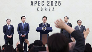 이 대통령 "다카이치, 훌륭한 정치인…한일 관계 걱정 사라져"