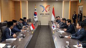 '한-싱가포르'로 대단원…12차례 릴레이 정상회담