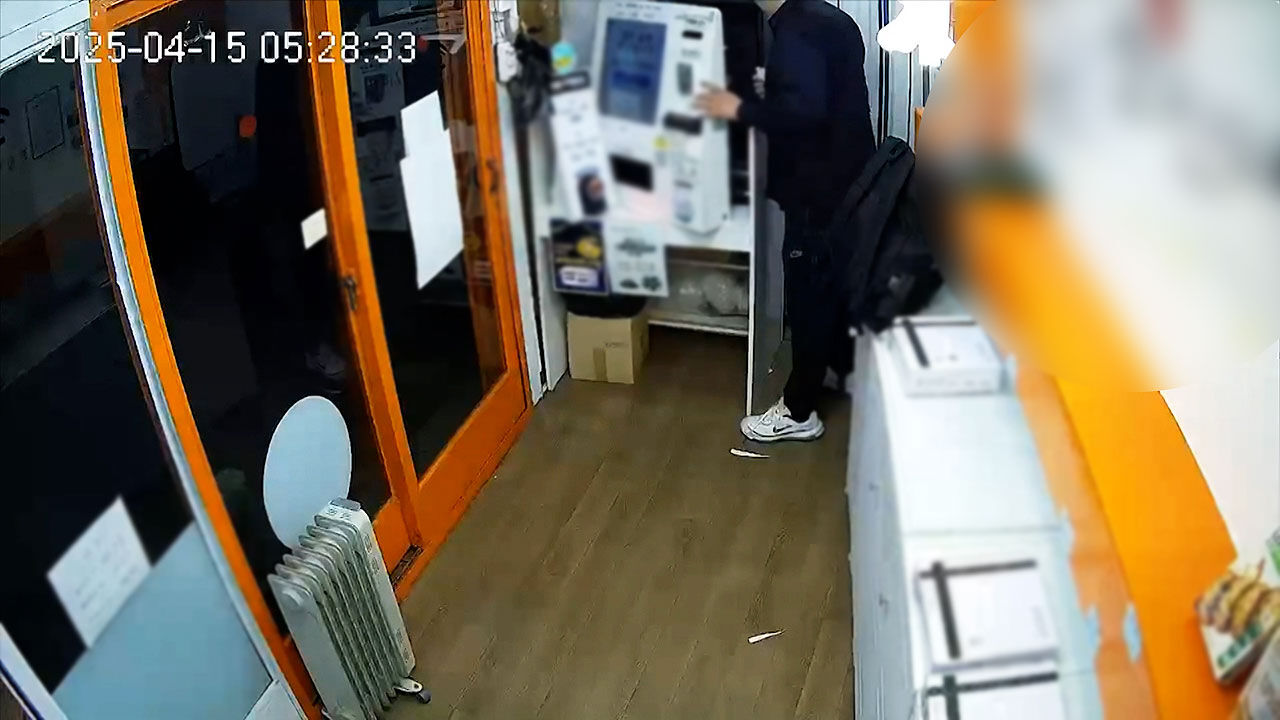 무인점포 절도범 CCTV 영상
