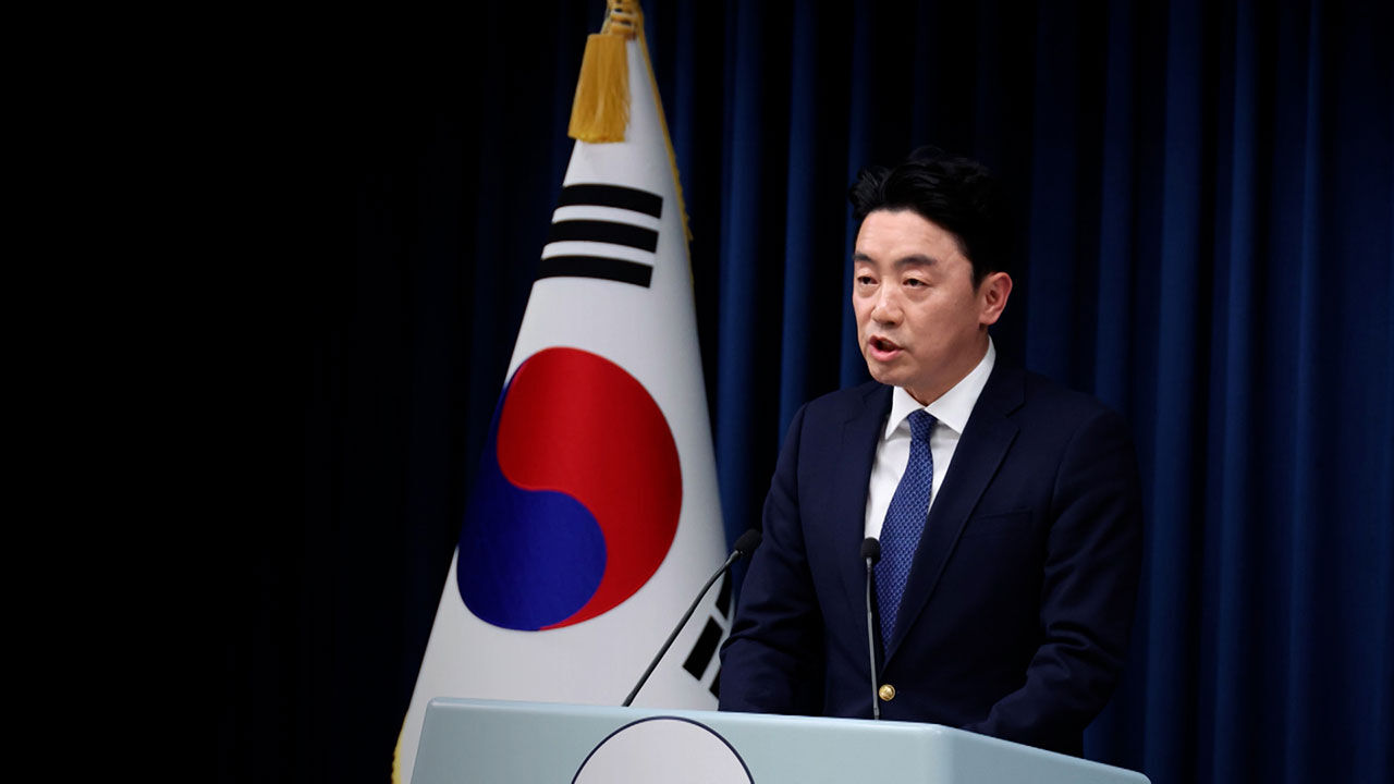 강훈식 비서실장 "재판중지법 불필요…이 대통령 생각과 같아"