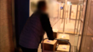'한밤중 일과 시작' 새벽 배송하다…"셋 중 한 명 우울증"