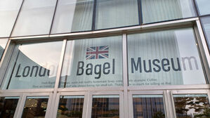 '과로사 의혹' 런던베이글뮤지엄, 유족과 합의…산재 신청 취하