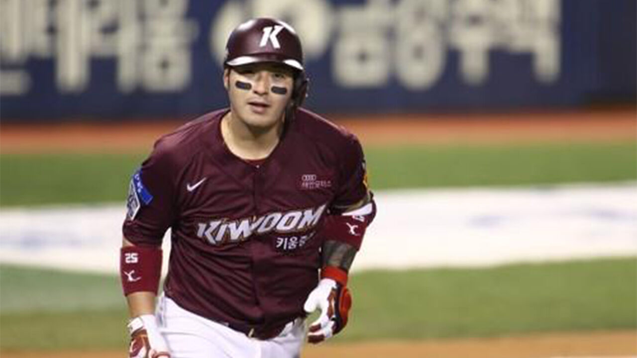 '국민 거포' 박병호, 친정팀 키움서 코치로 지도자 생활 시작