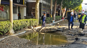 수도꼭지서 흙탕물 '콸콸'…"집 앞까지 물 차" 주민들 혼란